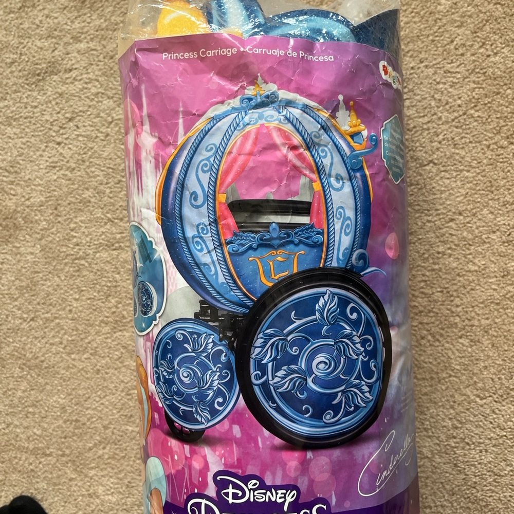 Disney Princess Cinderella Wheelchair Cover, like new (used 1 time) Plays, trips - Picture 6 of 6